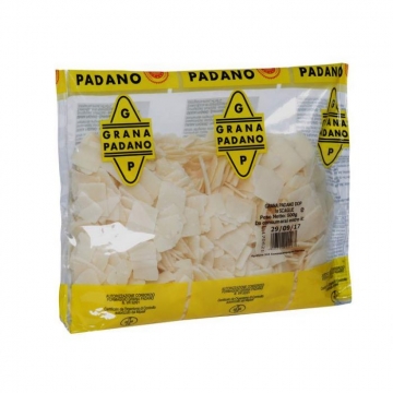 Grana Padano kravský sýr na...